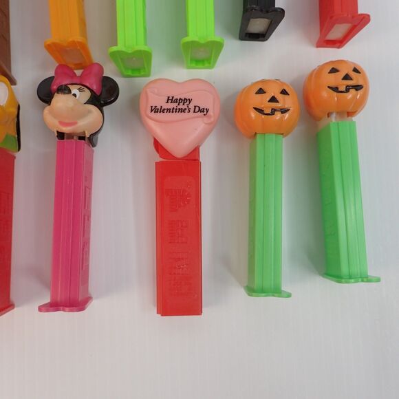 PEZ DISPENSER Disney Star Wars Garfield Holiday Figures Lot of 20 - Picture 7 of 16